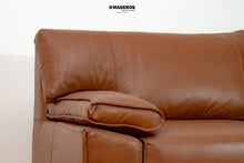 Cargar imagen en el visor de la galería, Sofá De Cuero Lauren
