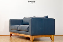 Cargar imagen en el visor de la galería, Sofá De Cuero Armani