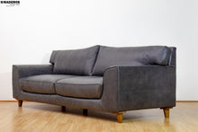 Cargar imagen en el visor de la galería, Sofá De Cuero De La Prada