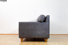 Cargar imagen en el visor de la galería, Sofá De Cuero De La Prada