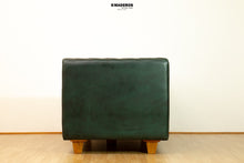 Cargar imagen en el visor de la galería, Sofá De Cuero Inglés