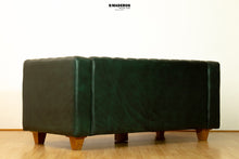 Cargar imagen en el visor de la galería, Sofá De Cuero Inglés