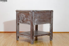 Cargar imagen en el visor de la galería, Mesa De Noche Hendrix