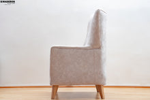Cargar imagen en el visor de la galería, Poltrona Mambe con puff