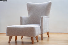 Cargar imagen en el visor de la galería, Poltrona Mambe con puff