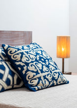 Cargar imagen en el visor de la galería, Cojín Lana Kashmir