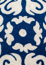 Cargar imagen en el visor de la galería, Cojín Lana Kashmir