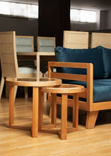Cargar imagen en el visor de la galería, Juego de Mesas x2 Filandia