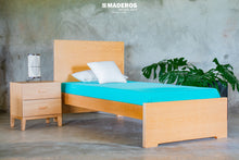 Cargar imagen en el visor de la galería, Cama Cuna Antar
