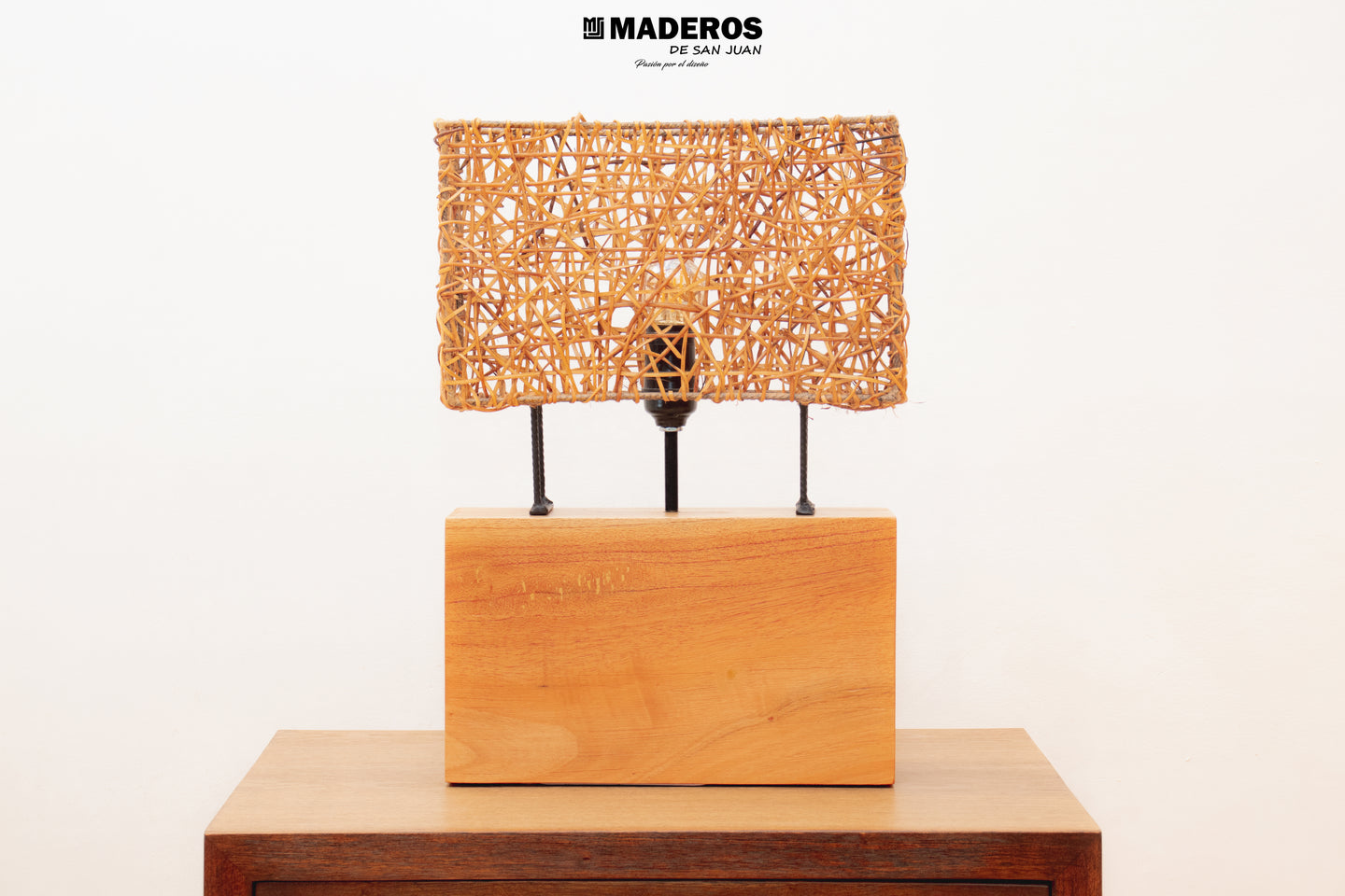 Lampara De Mesa Ibérica