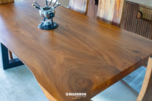 Cargar imagen en el visor de la galería, Comedor Rodaja Samán
