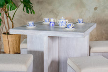 Cargar imagen en el visor de la galería, Comedor Auxiliar Luzati
