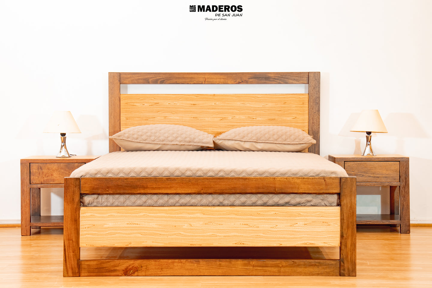 Cama Venecia de 1.40m