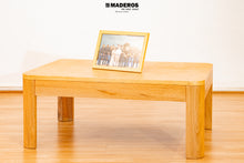 Cargar imagen en el visor de la galería, Mesa de Centro Orquidea
