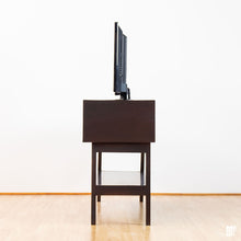 Cargar imagen en el visor de la galería, Mueble de TV Ferreira
