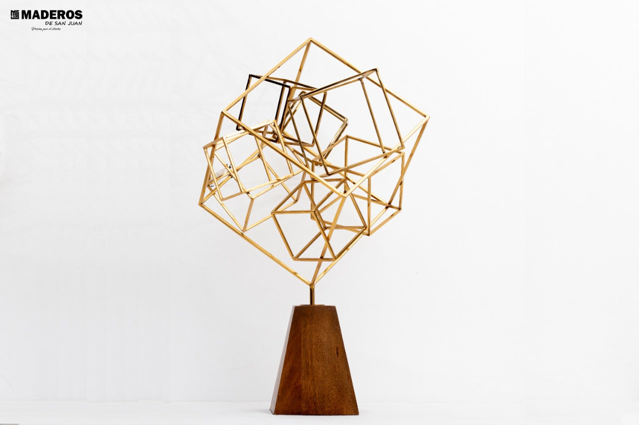 Figura Cubos Acero